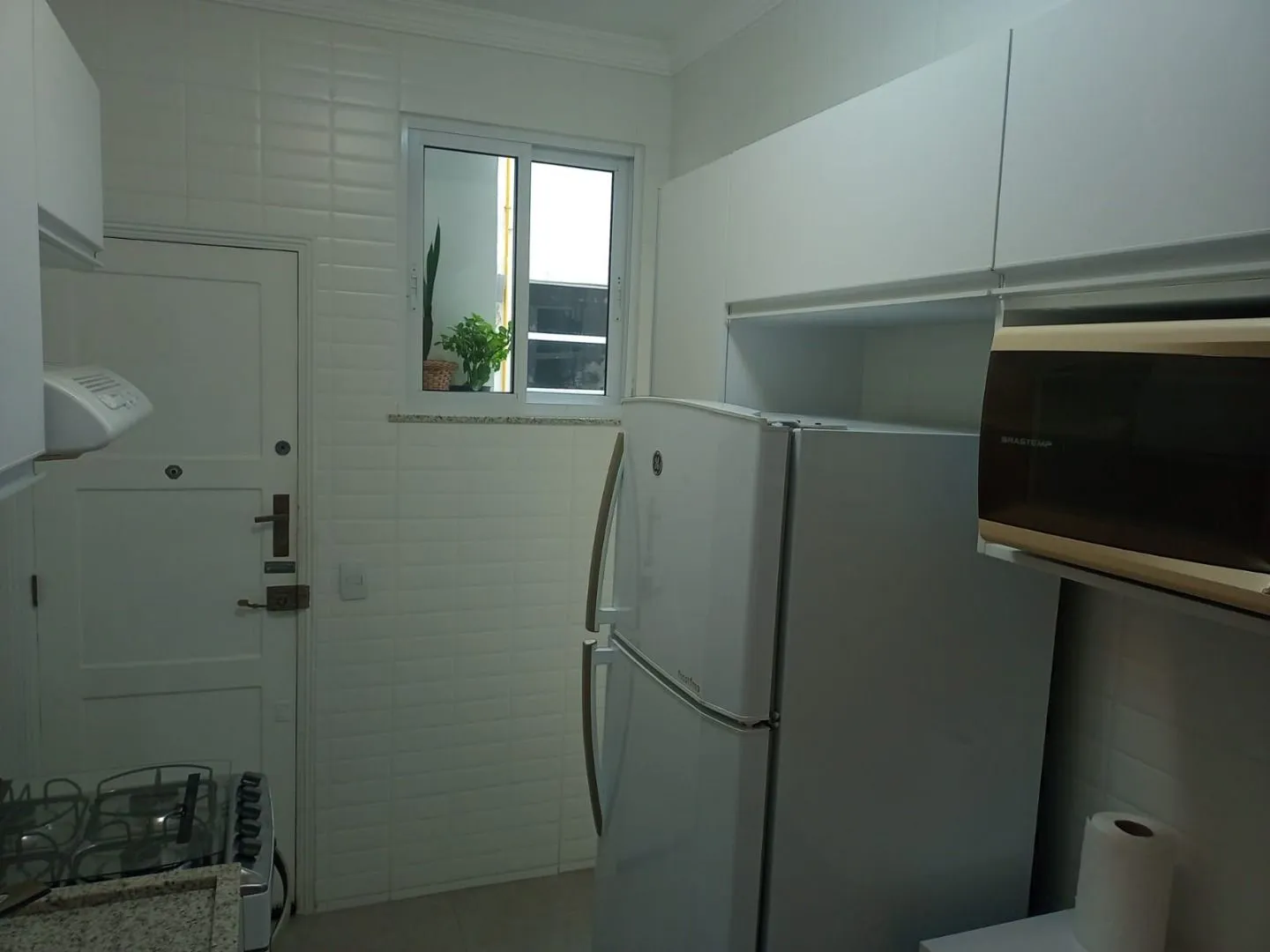 Apartment on the 7th floor with wood or laminate floors — photo 5