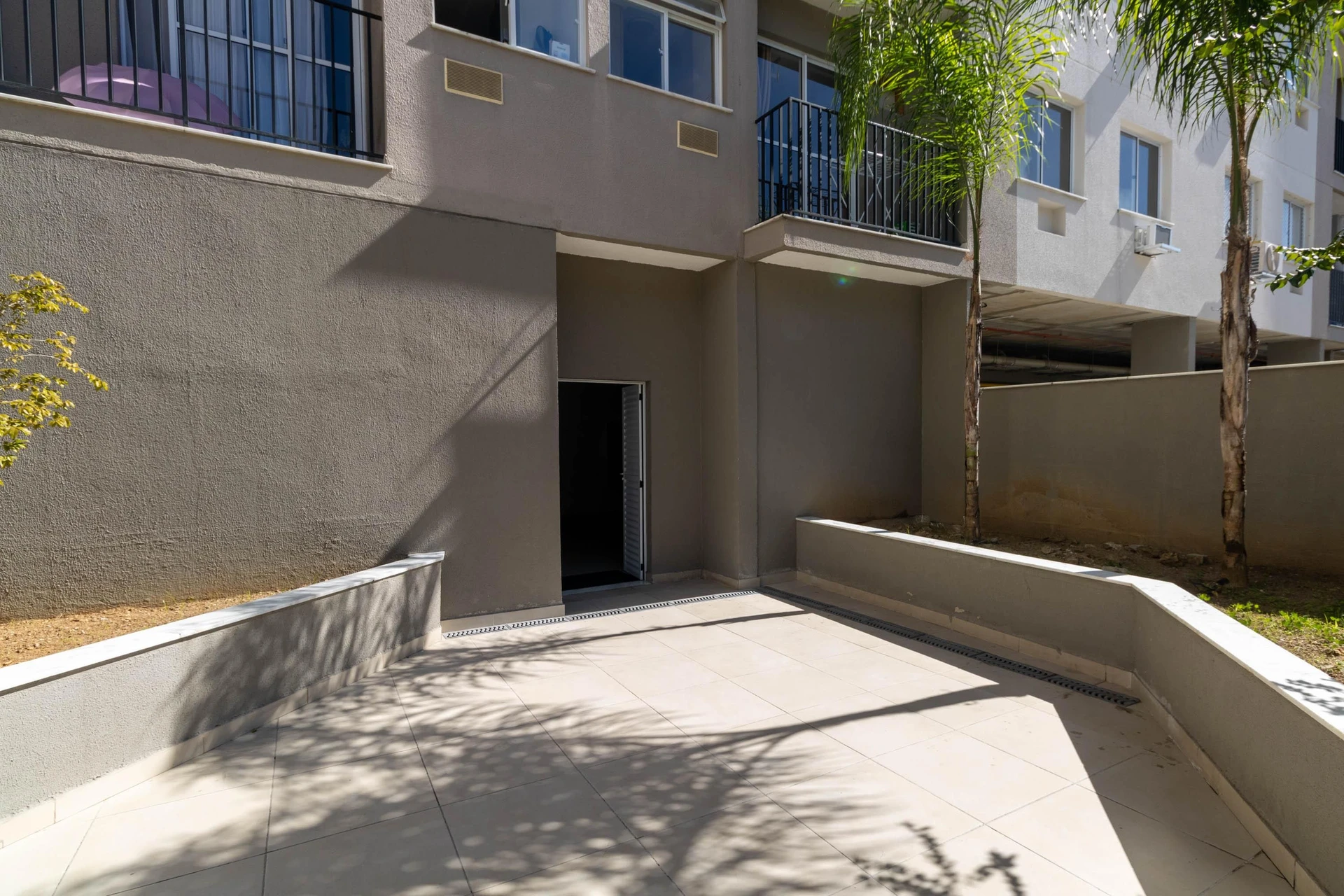 Apartment with 2 bedrooms, 1 en-suite and 1 parking spot — photo 11