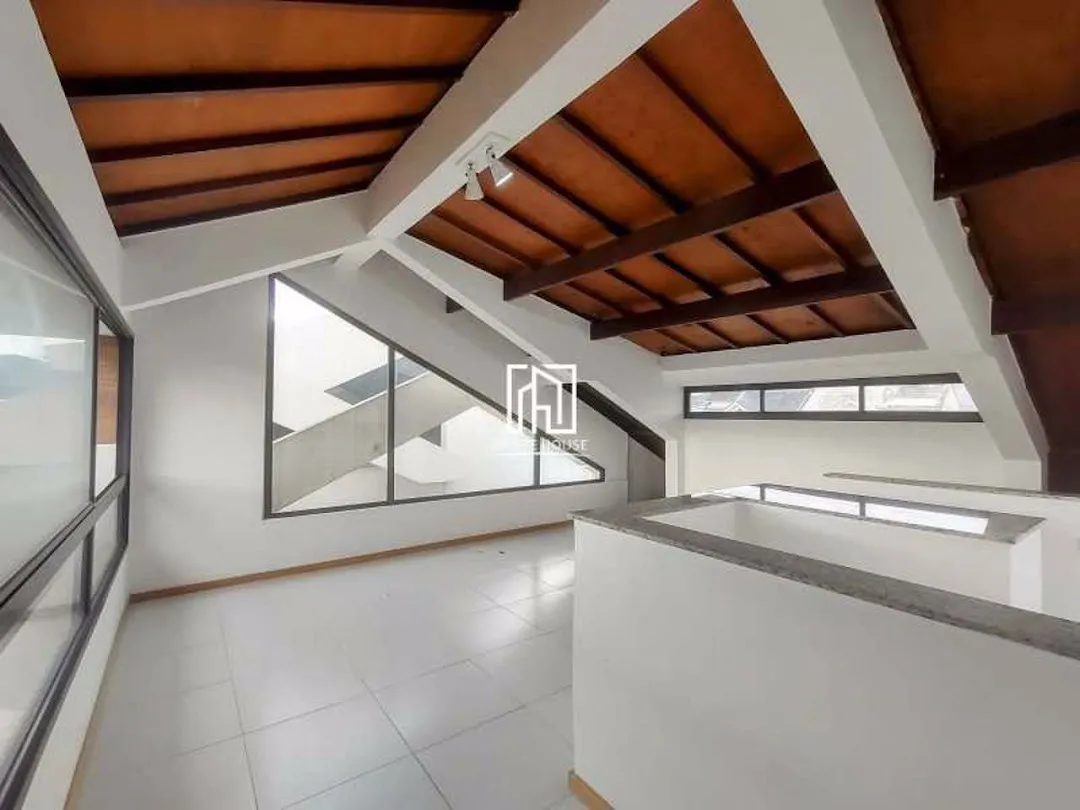 House, 200 m², with a grill on the balcony — photo 24