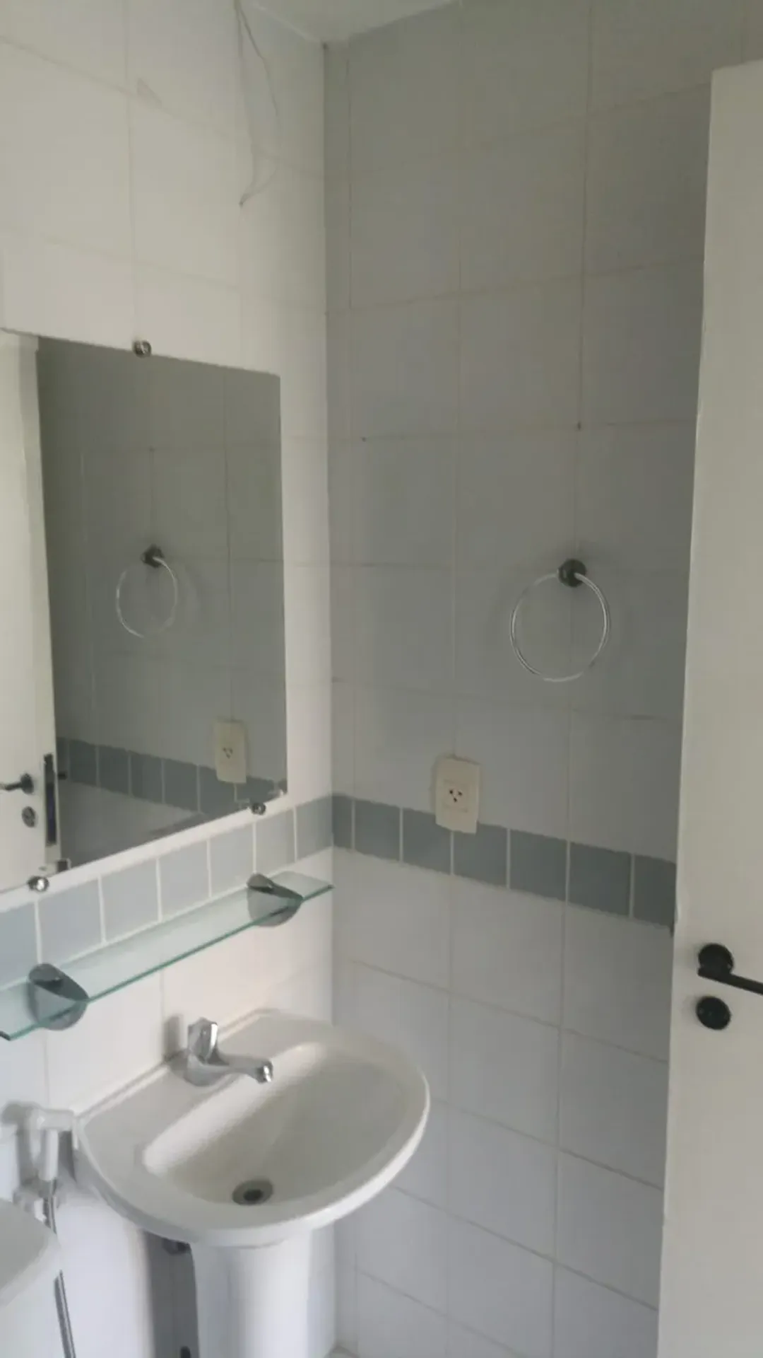 Apartamento semimobiliado com 3 quartos e cozinha separada — photo 23