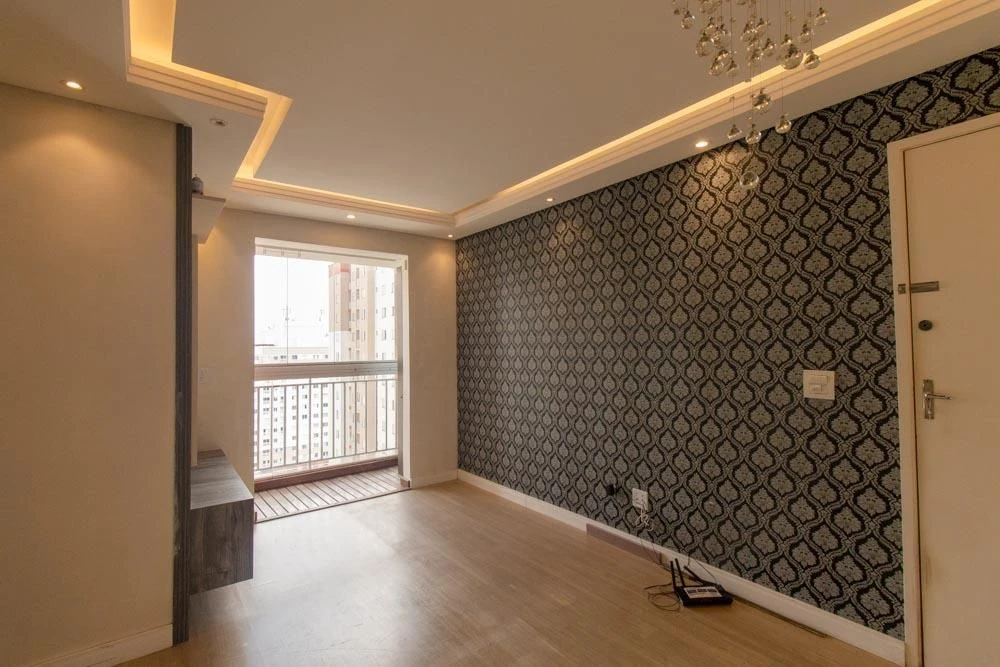 2-bedroom apartment in a building with a gym — photo 7