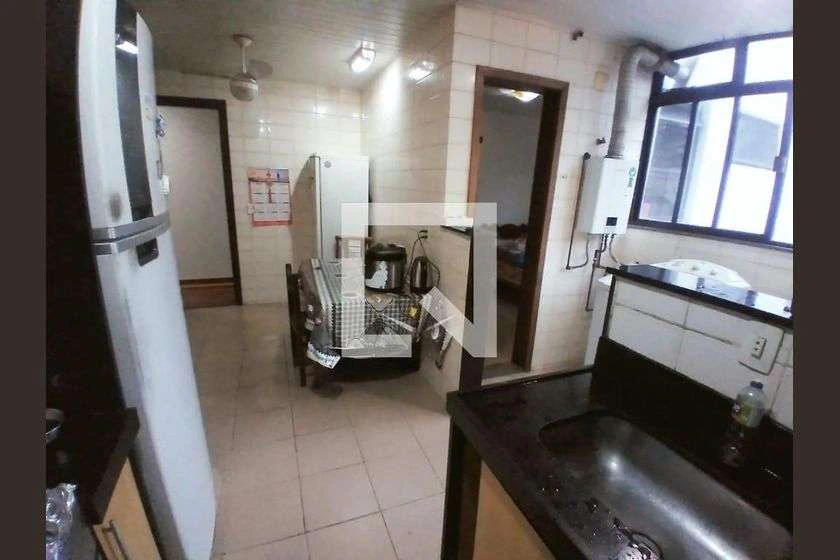 Apartamento mobiliado com 6 quartos e 240 m² — photo 19