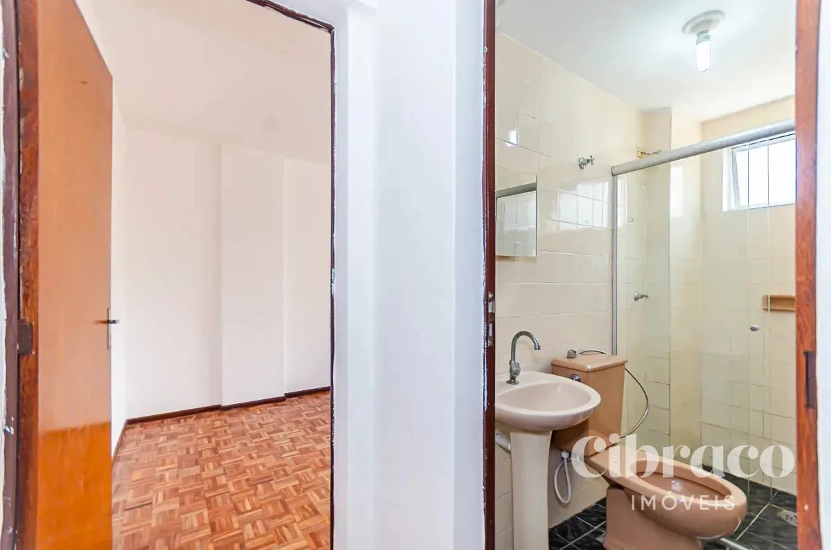 Apartamento com piso de madeira ou laminado, Rebouças — photo 5