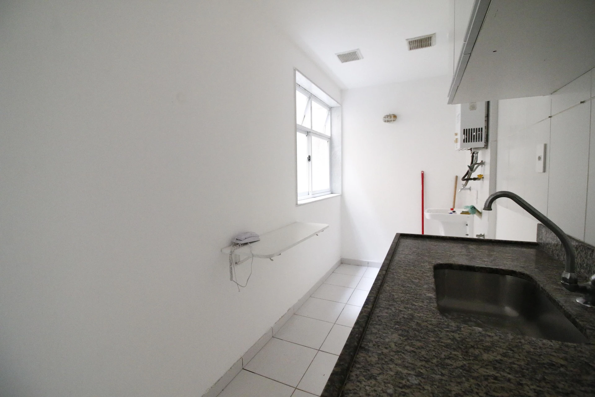 Washing machine in a 3-bedroom apartment, 79 m² — photo 9