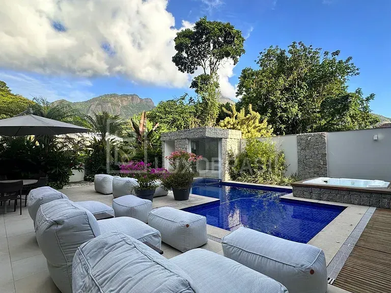 Casa moderna com 3 quartos e 5 vagas de garagem — photo 3