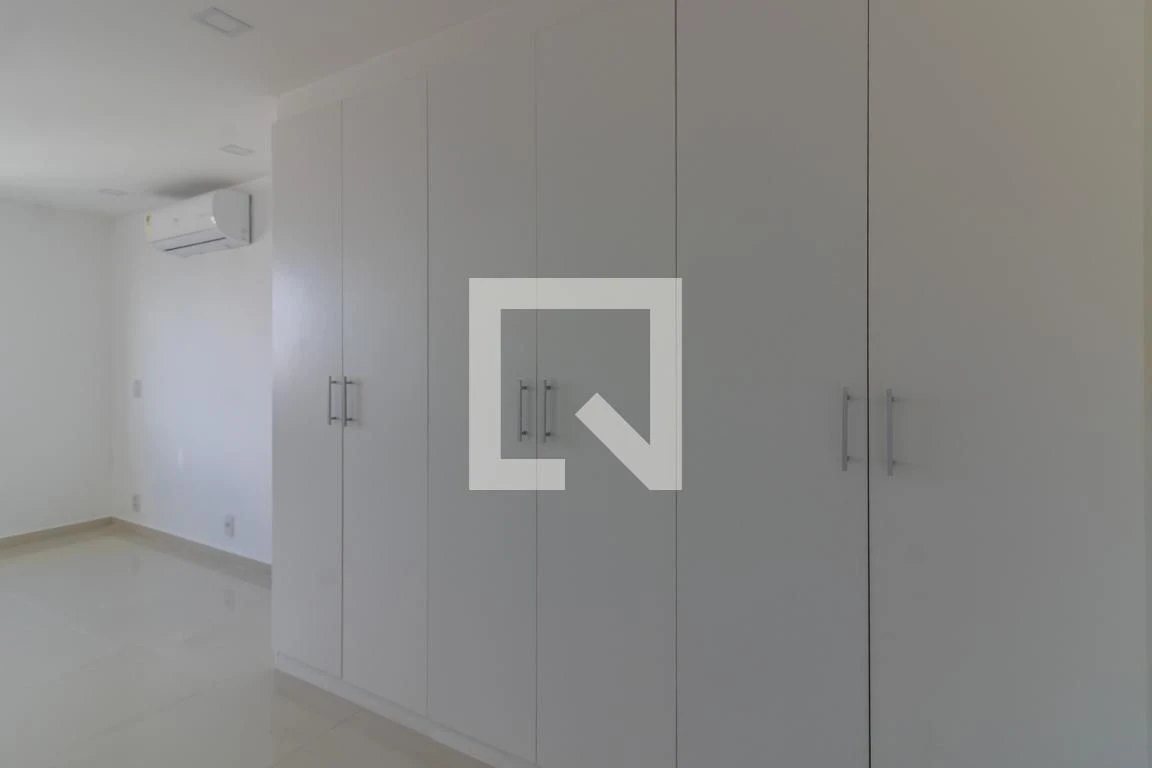 Apartamento para alugar com 5 quartos e piscina no condomínio — photo 47