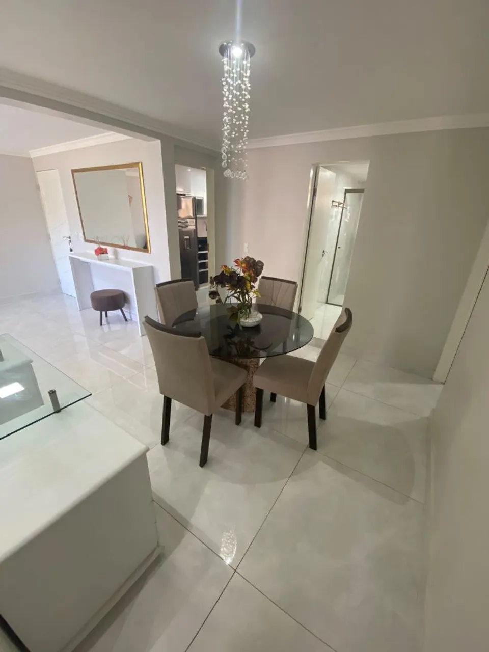 Furnished apartment, 112 m², with a glass-enclosed balcony — photo 8