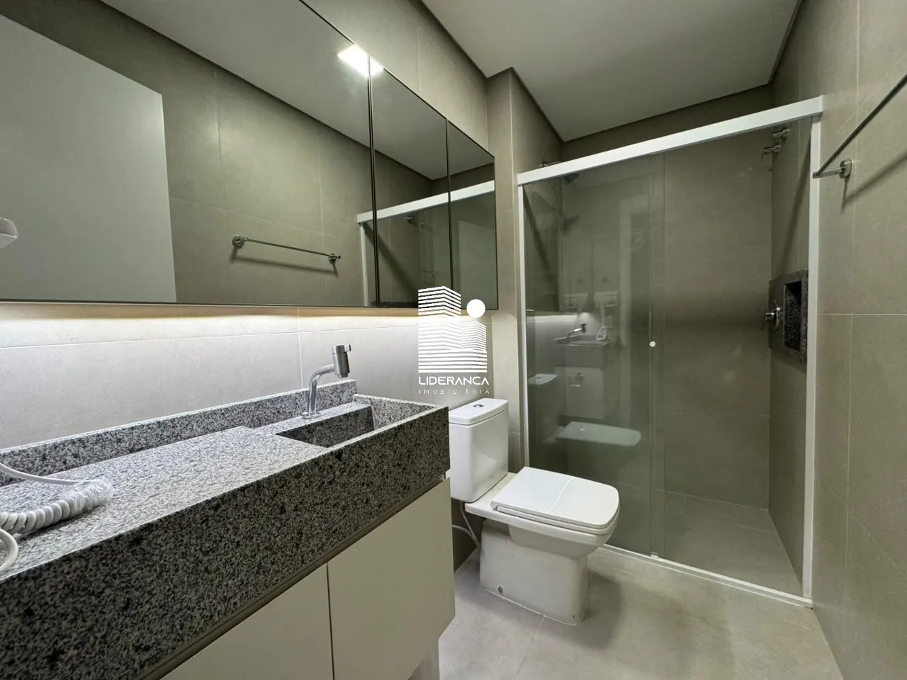 Furnished studio in a building with a gym — photo 4