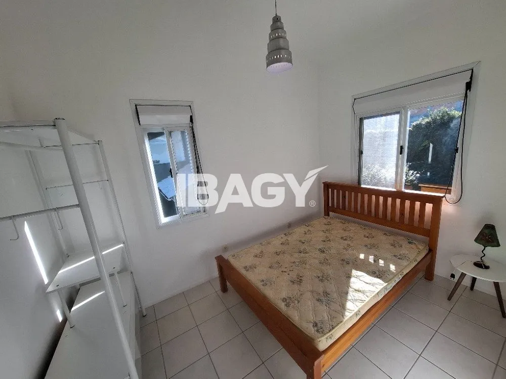 House with 3 bedrooms and 246 m², open-plan kitchen — photo 18