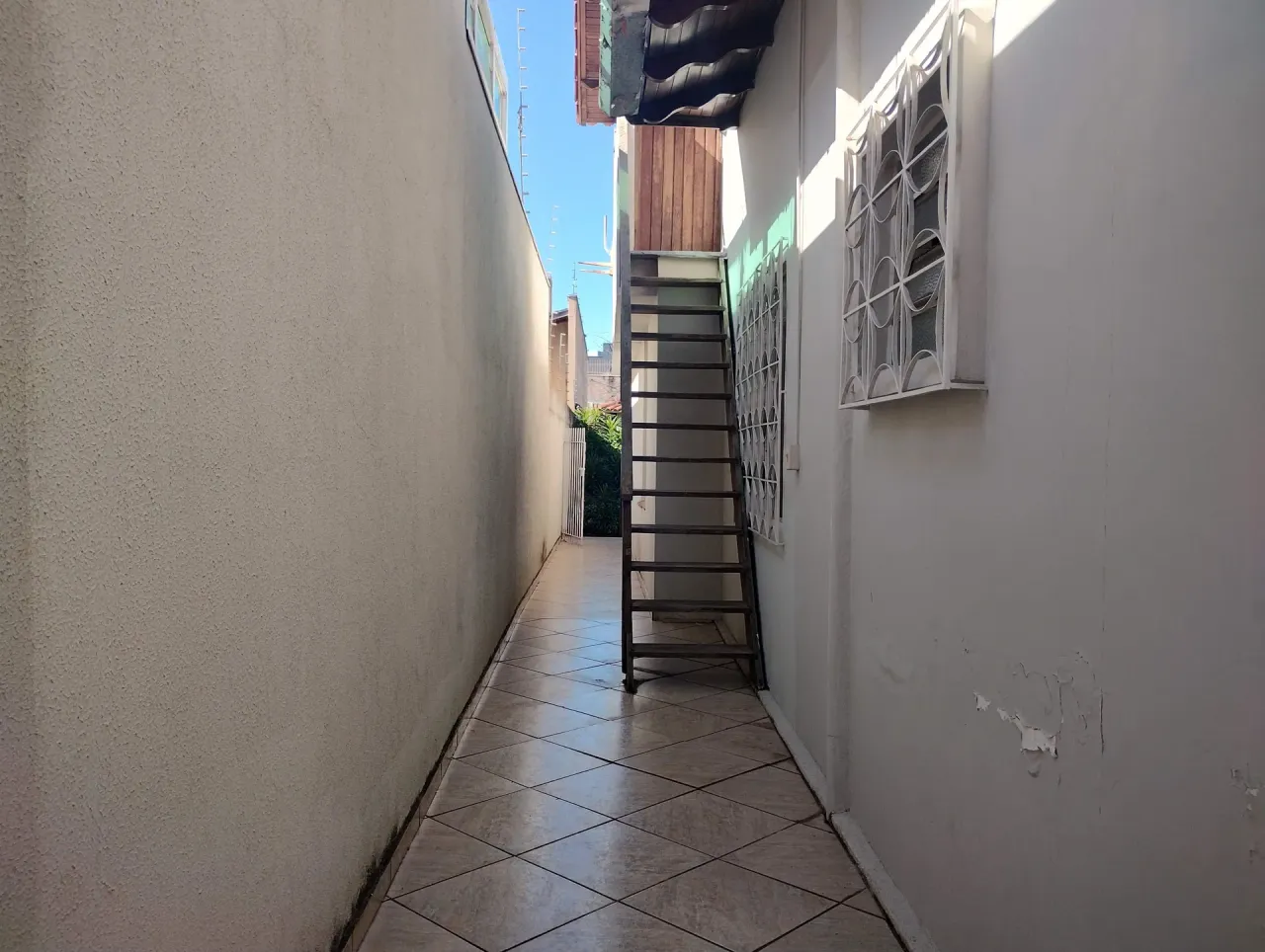 Single-level house with 4 bedrooms, garden and BBQ — photo 20
