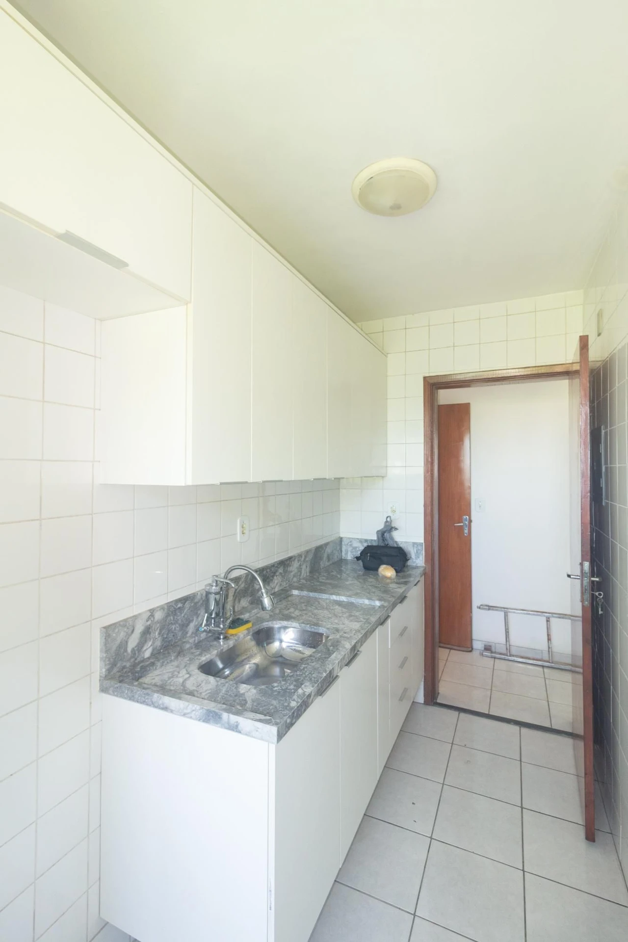 Apartamento en alquiler sin amueblar con 2 dormitorios y 1 plaza — photo 2