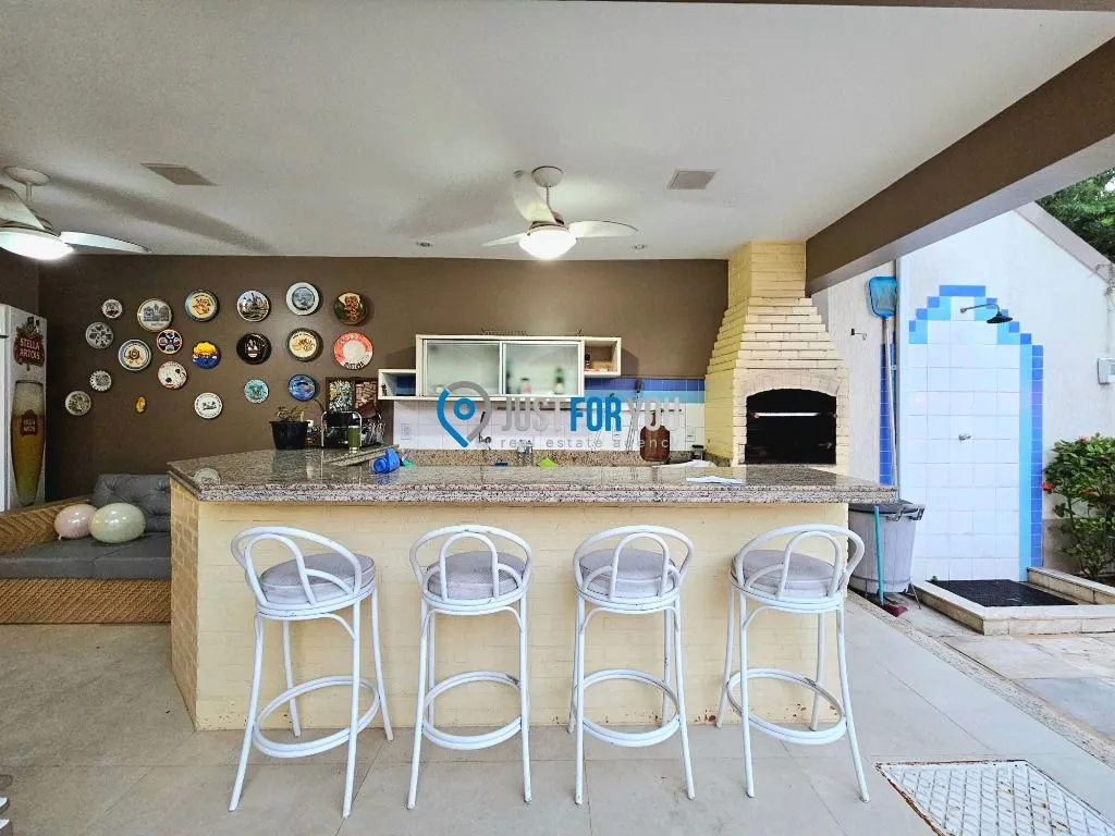 Furnished 4-bedroom house with 5 bathrooms and 350 m² — photo 5
