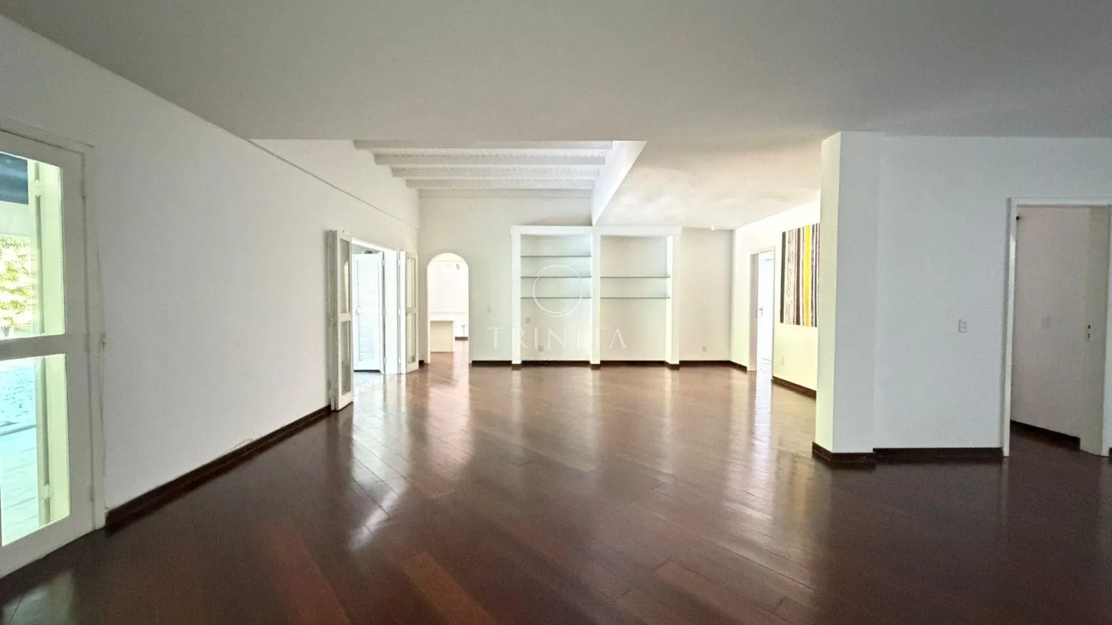 900 m² duplex house with 5 en-suite bedrooms — photo 40
