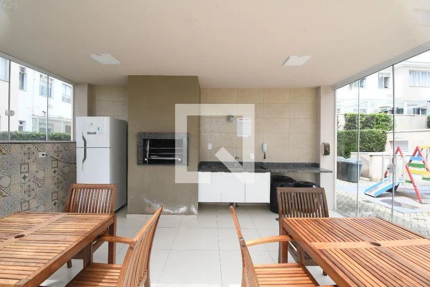 Wood or laminate floors in a 2-bedroom apartment, 86 m² — photo 14