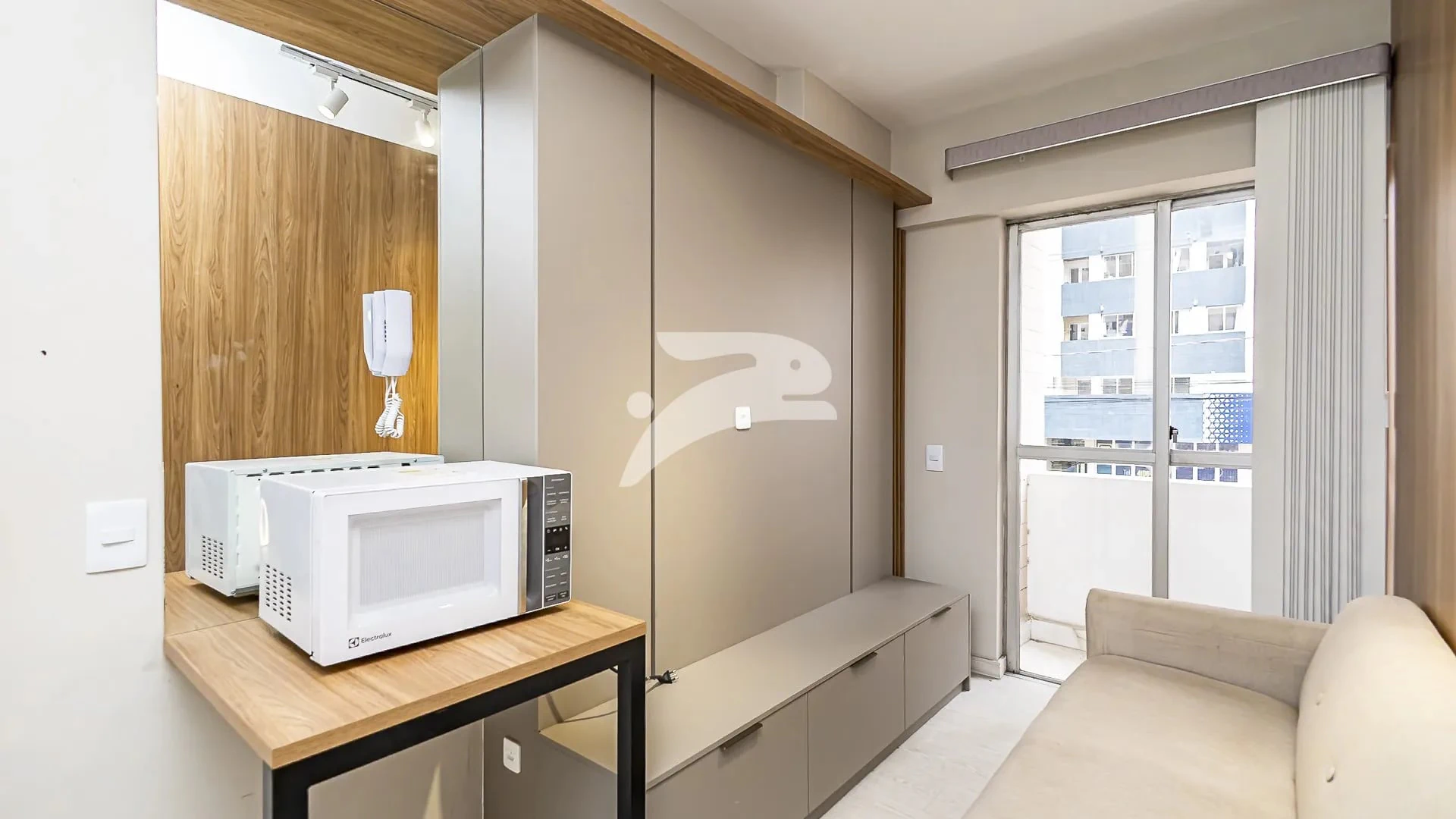 Apartamento mobiliado de 1 quarto com box de vidro — photo 15