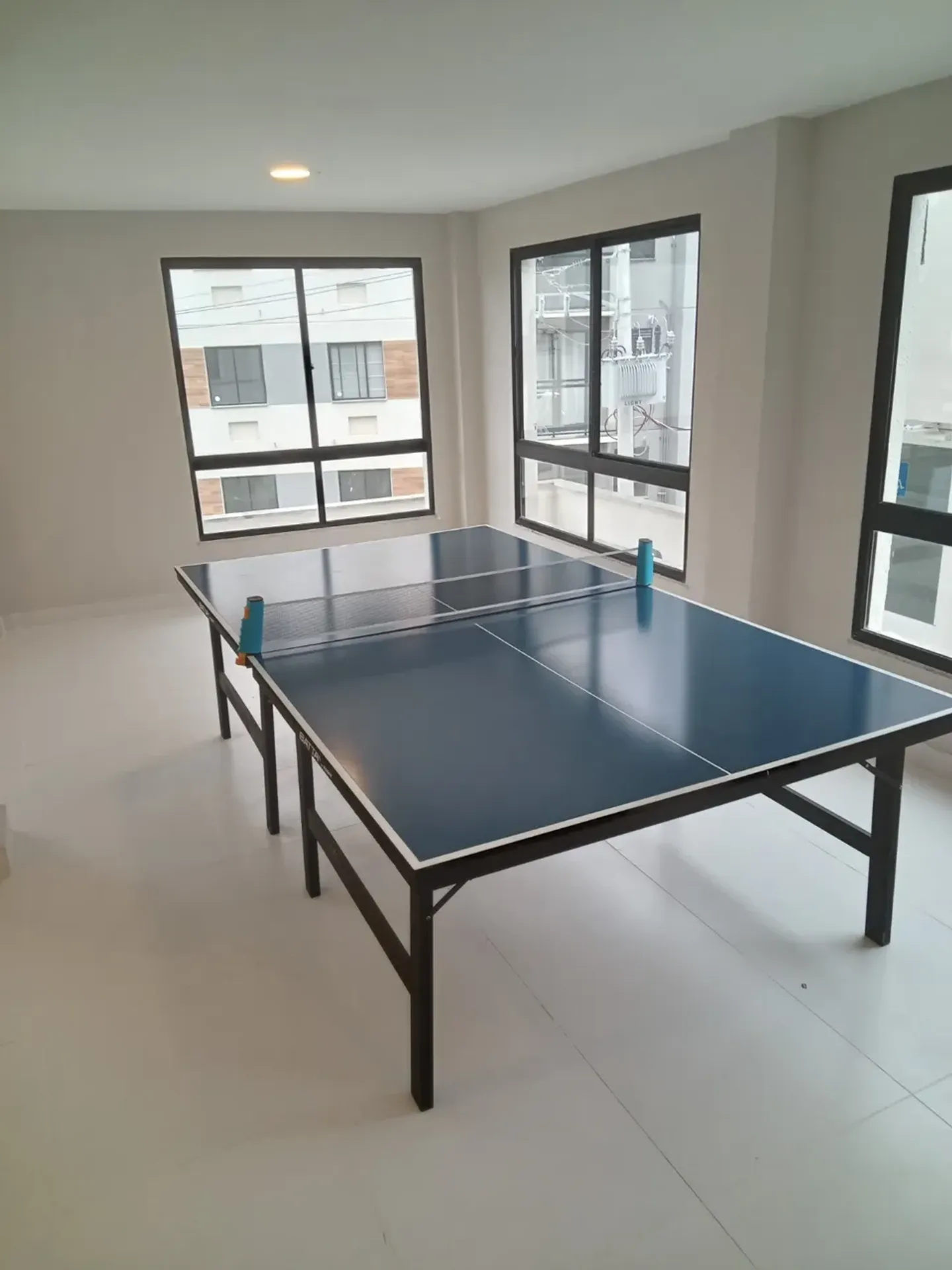 Apartamento com 2 quartos e varanda em bom estado — photo 22