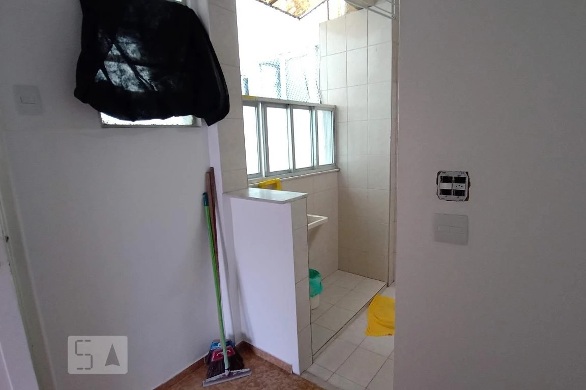 Wood or laminate floors in a 2-bedroom apartment, 55 m² — photo 27