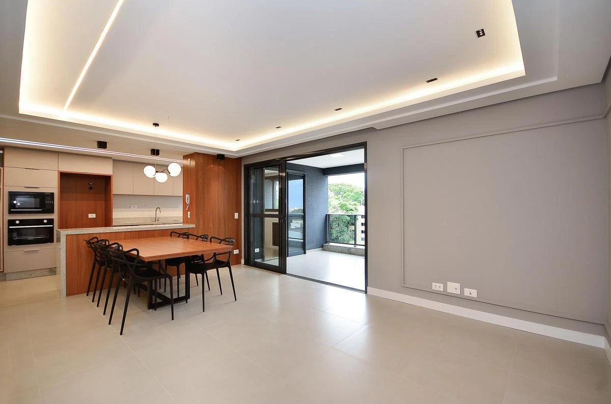Apartamento mobiliado, 108 m², com varanda envidraçada — photo 2