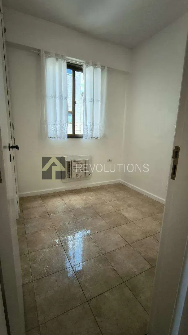 3-bedroom apartment, 1 with its own bathroom, 90 m² — photo 25