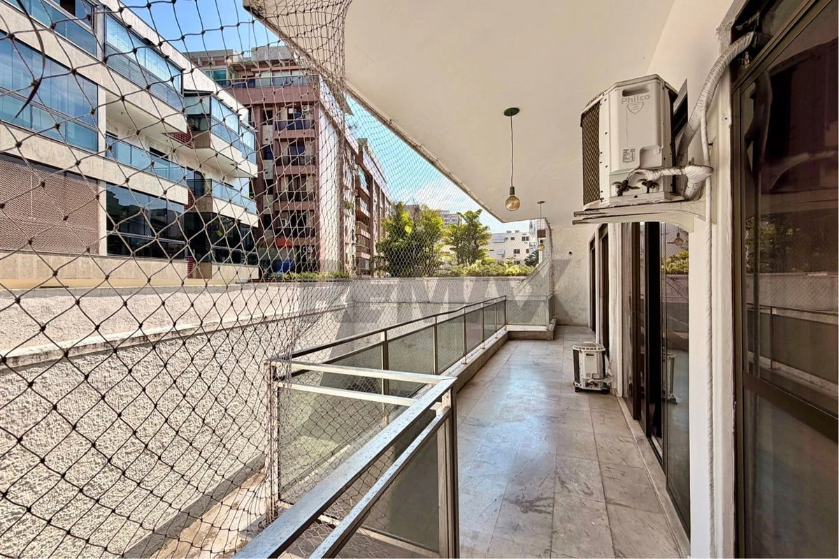 3-bedroom apartment, 1 with its own bathroom, 122 m² — photo 27