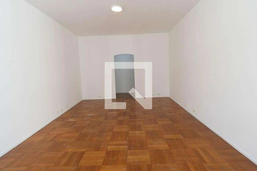 Rental apartment with 4 bedrooms and 4 bathrooms — photo 16