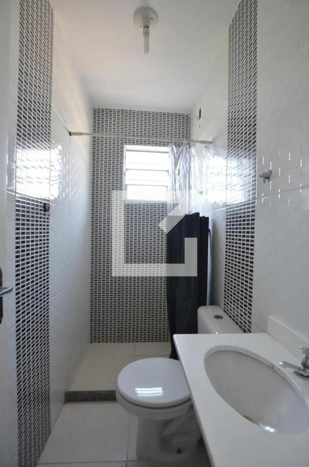 Unfurnished 1-bedroom apartment with gas stove — photo 3