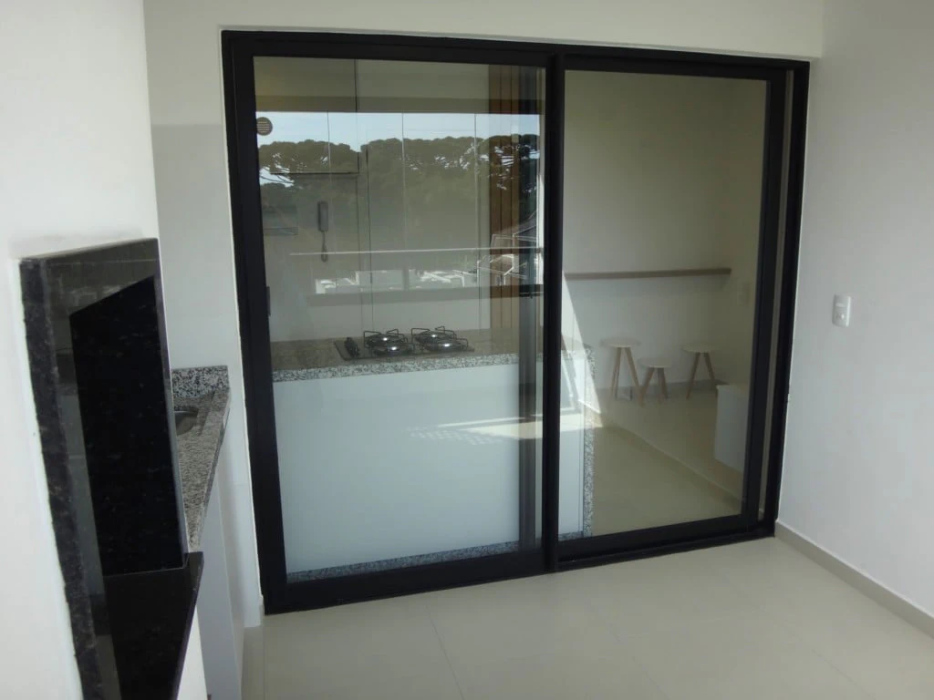 Apartment, 48 m², with a glass-enclosed balcony — photo 8