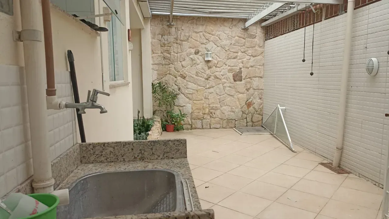 Casa com 4 quartos e 4 banheiros e cozinha a gás — photo 22