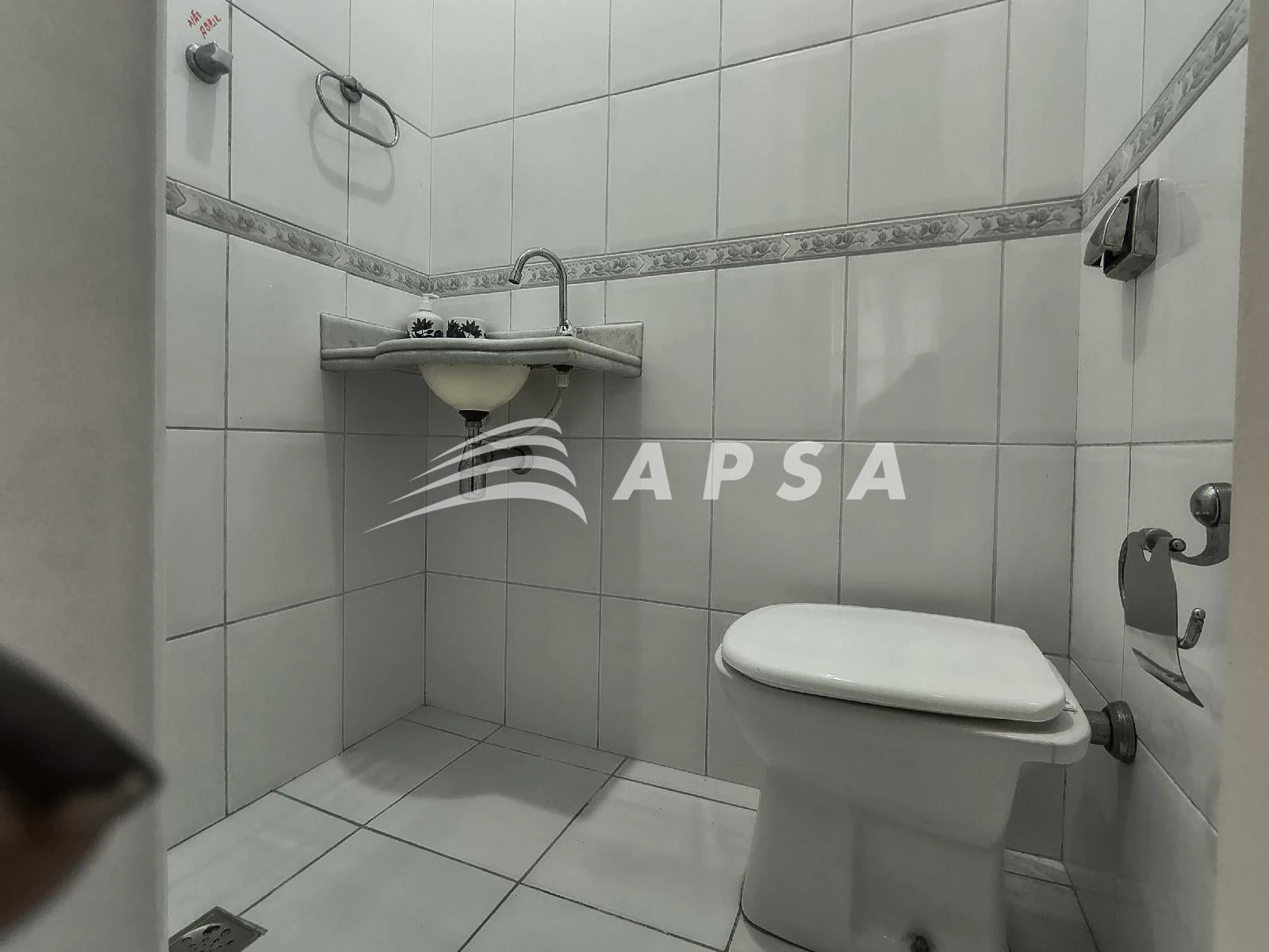 Квартира з 2 спальнями, у будинку є тренажерний зал — photo 22