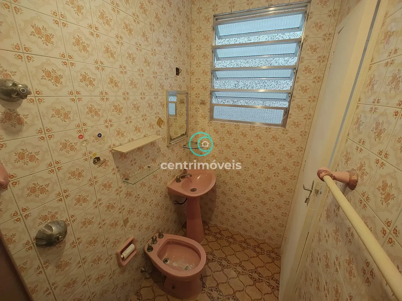 Rental apartment with 2 bedrooms and 2 bathrooms — photo 12