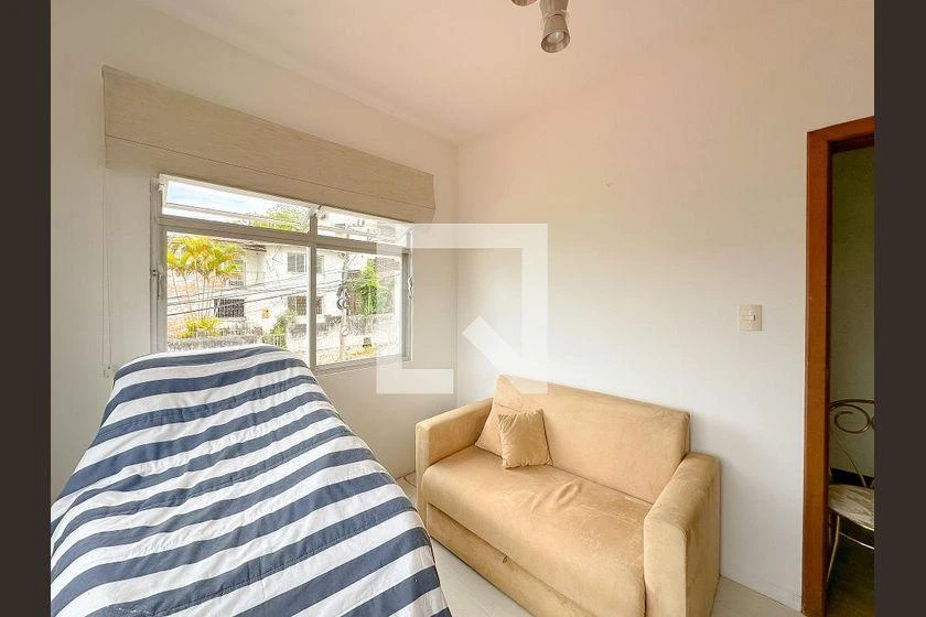 Furnished house, 250 m², with a bathtub — photo 27