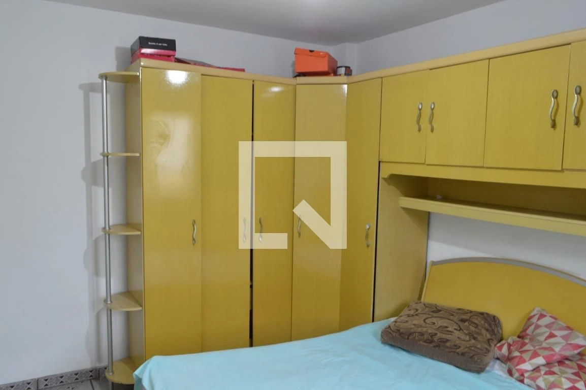 Furnished apartment with 3 bedrooms and a balcony — photo 18