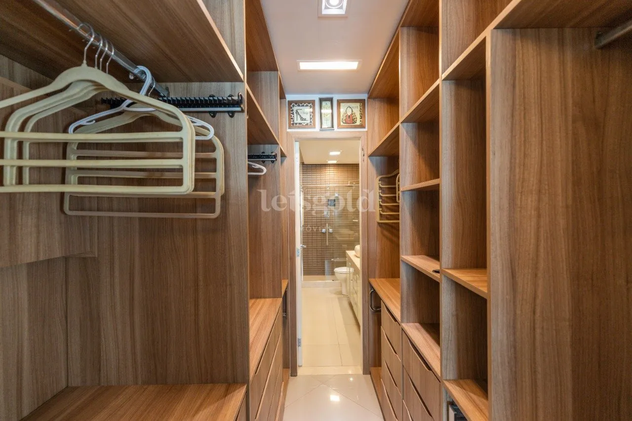 Apartamento sem mobília com 5 quartos e cozinha aberta a gás — photo 28