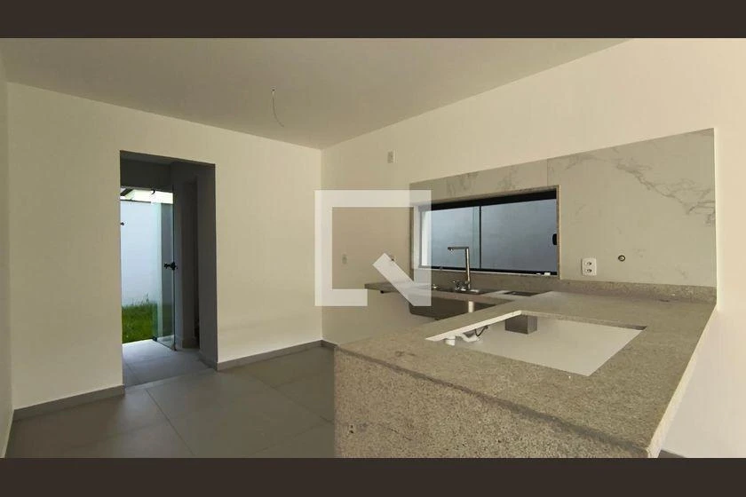 4-bedroom house with 210 m² and 4 parking spaces — photo 4