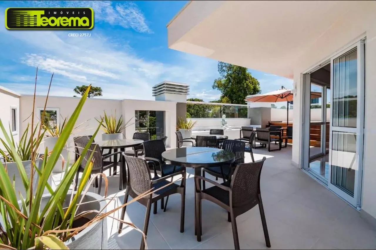 Furnished 1-bedroom apartment with balcony and city view — photo 9