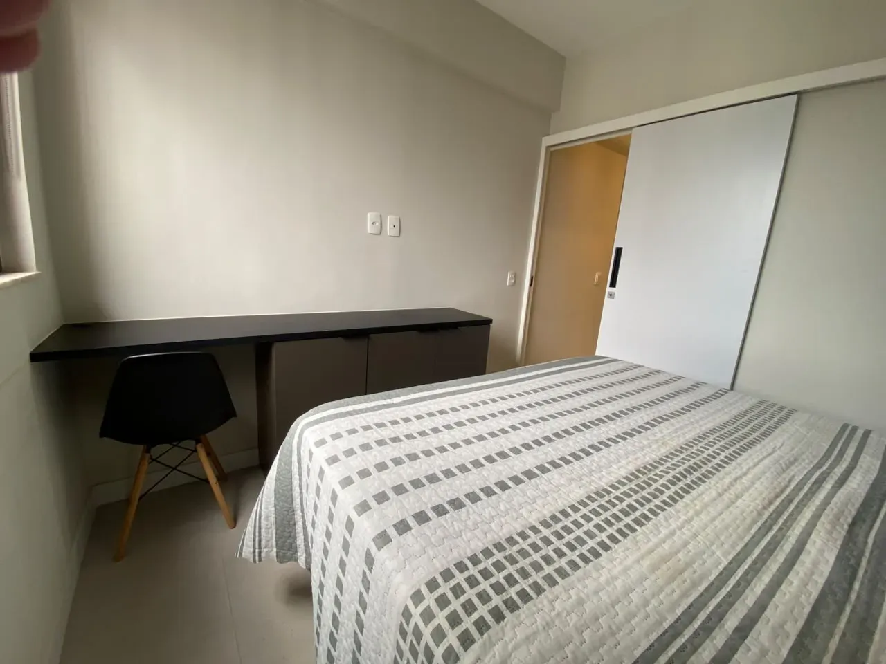 Home office in a 2-bedroom apartment, 52 m² — photo 3