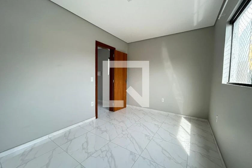 Unfurnished house with 3 bedrooms and open-plan kitchen — photo 11