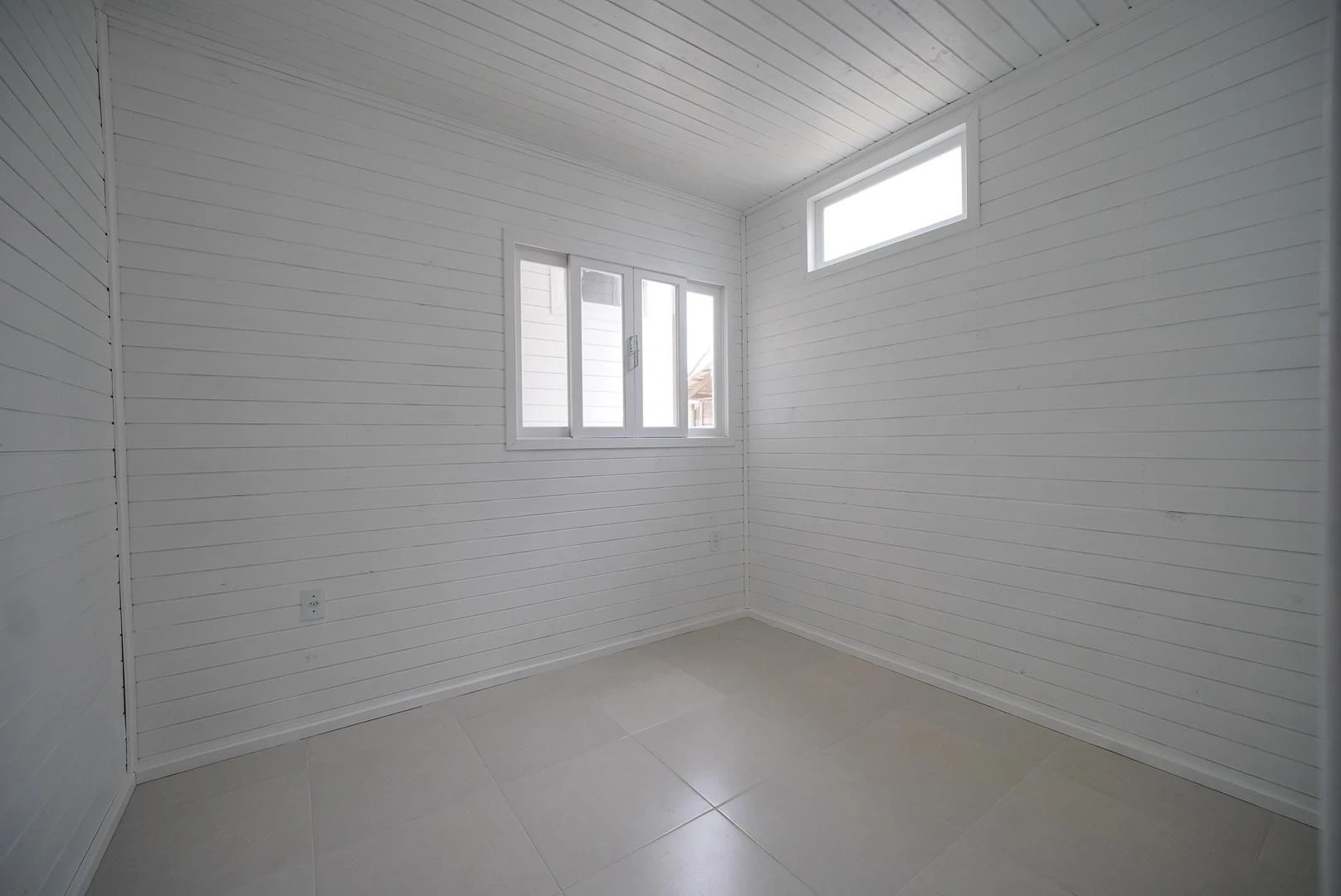 One-bedroom, 24 m² house in Florianópolis — photo 8