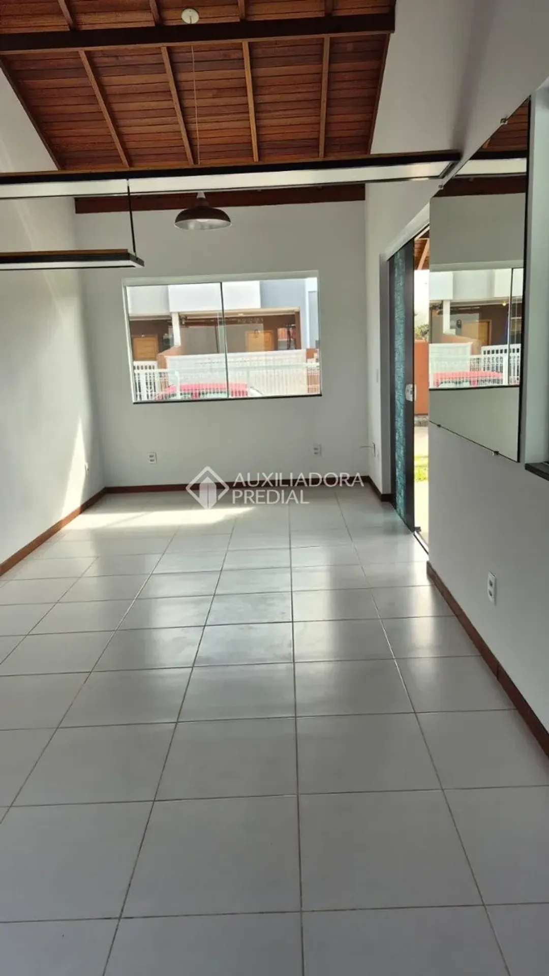 House with 2 bedrooms and private garden — photo 30