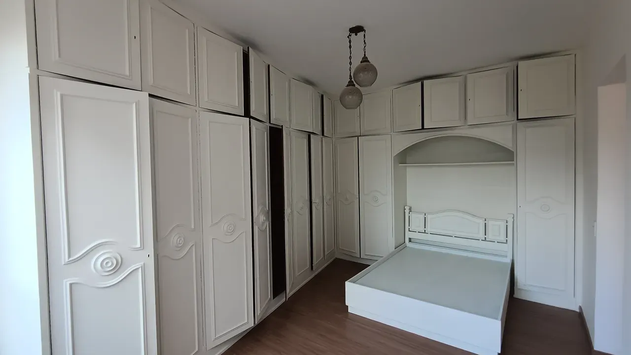 Apartment on the 6th floor with a glass-enclosed balcony — photo 7