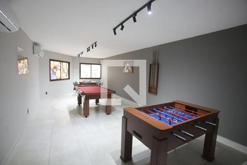 Furnished apartment with private garden and 114 m² — photo 41