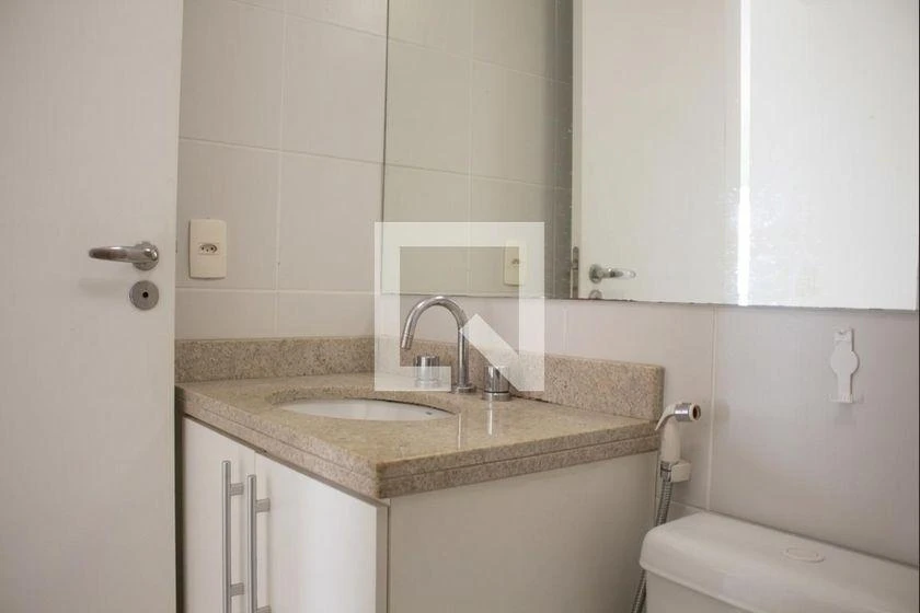 Glass-enclosed balcony in a 2-bedroom apartment, 69 m² — photo 26