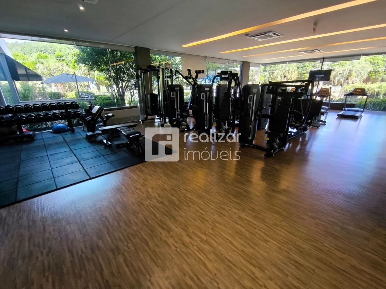 Furnished 3rd-floor apartment with 2 en-suites 170 m² — photo 27