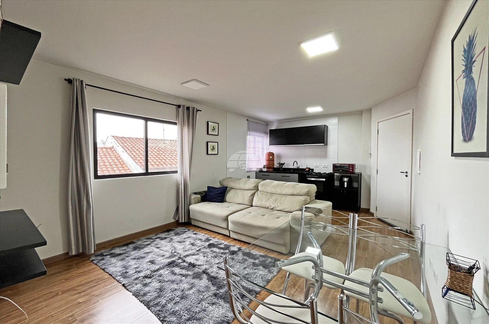 Departamento de 1 dormitorio con piso de madera o laminado — photo 6