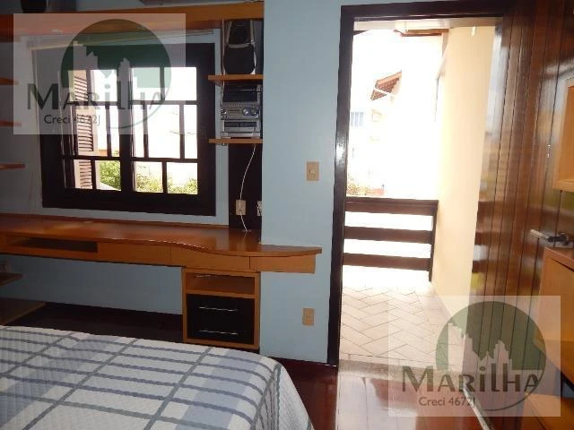 Робоче місце та 3 спальні: будинок 455 м² — photo 4