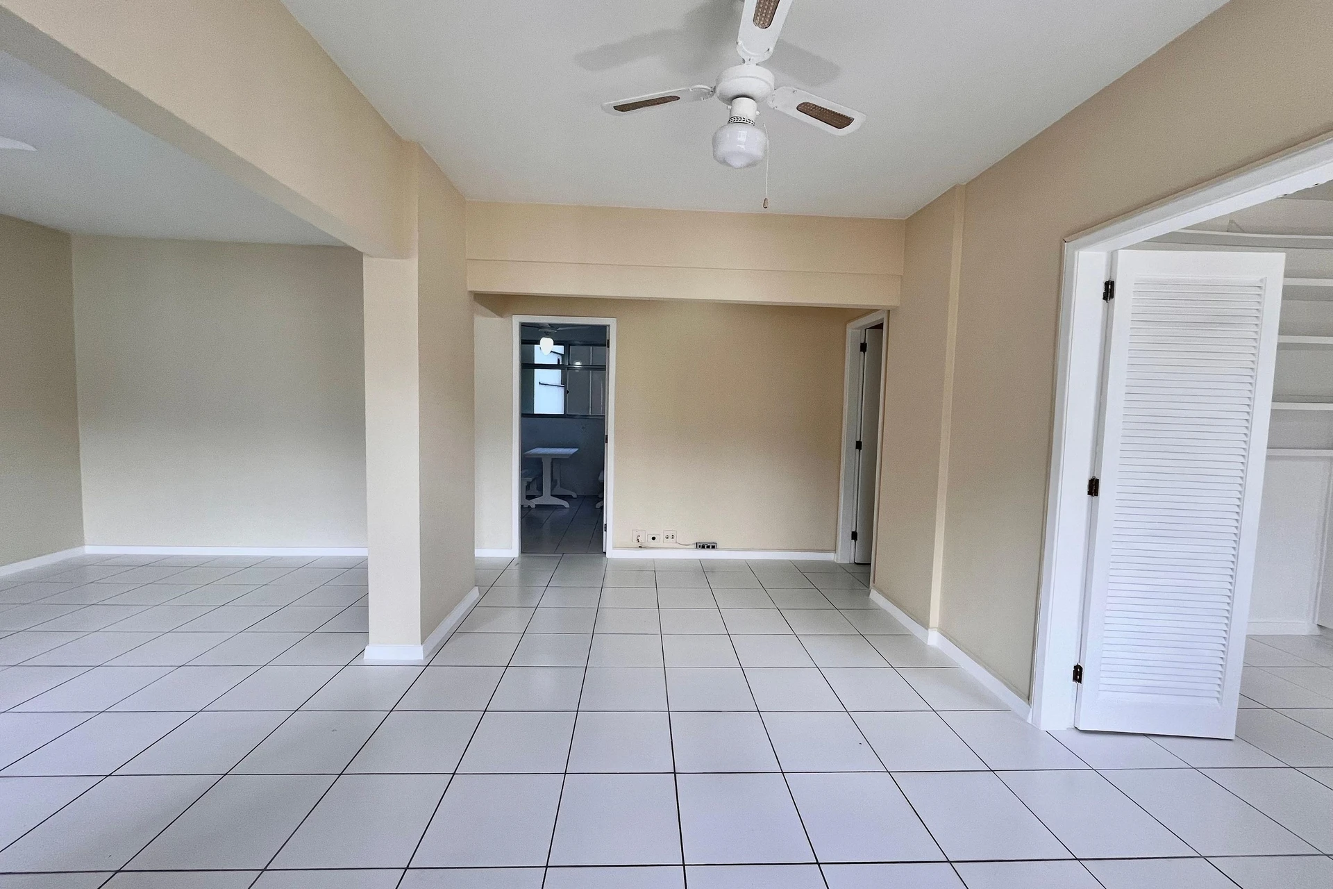 Unfurnished 2-bedroom rental apartment with 2 baths — photo 8