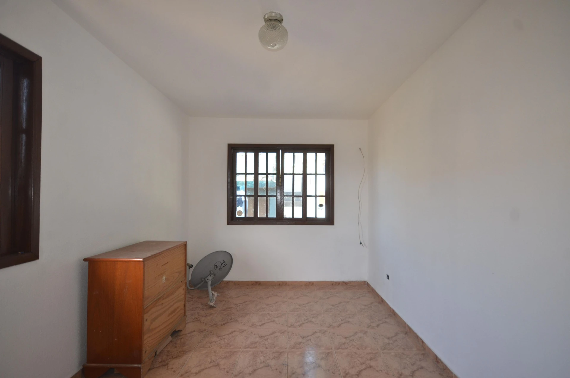 2-bedroom house with a washing machine — photo 7
