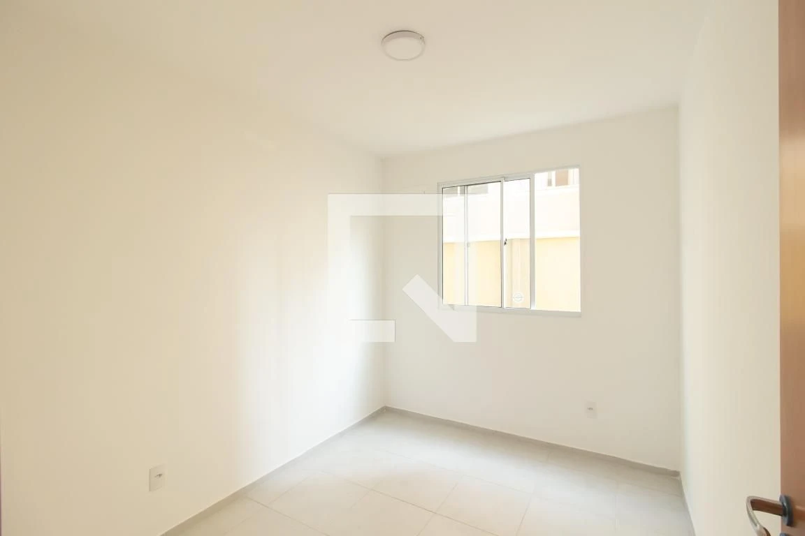 2-bedroom apartment in a building with a pool — photo 35