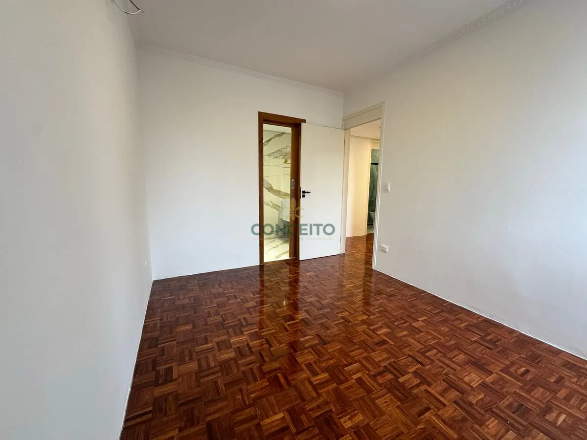 Floor-to-ceiling windows in a 3-bedroom apartment, 106 m² — photo 16