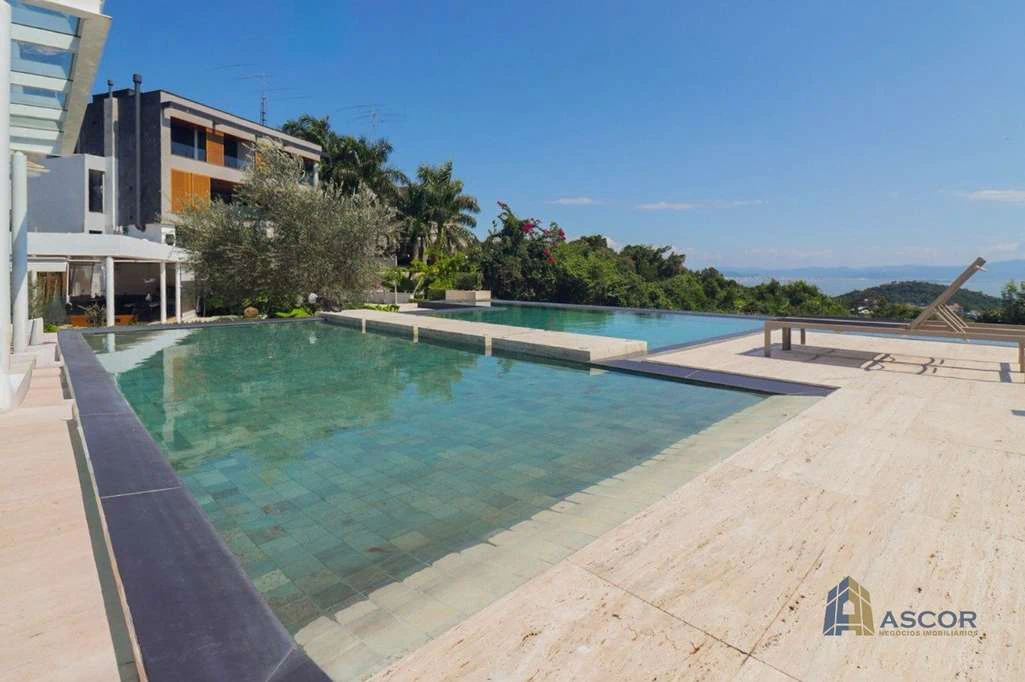 Casa com 4 suítes e 900 m² com jardim privativo — photo 3